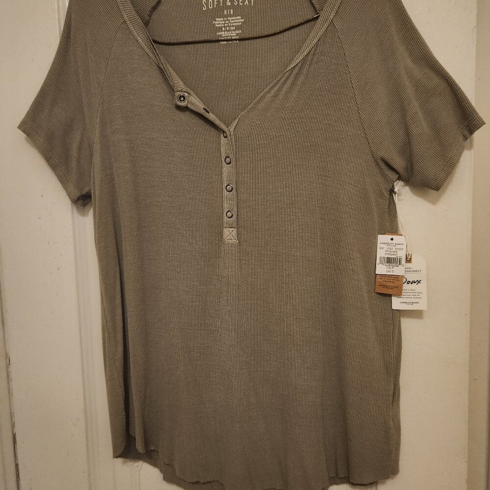 American Eagle Soft and Sexy T Shirt